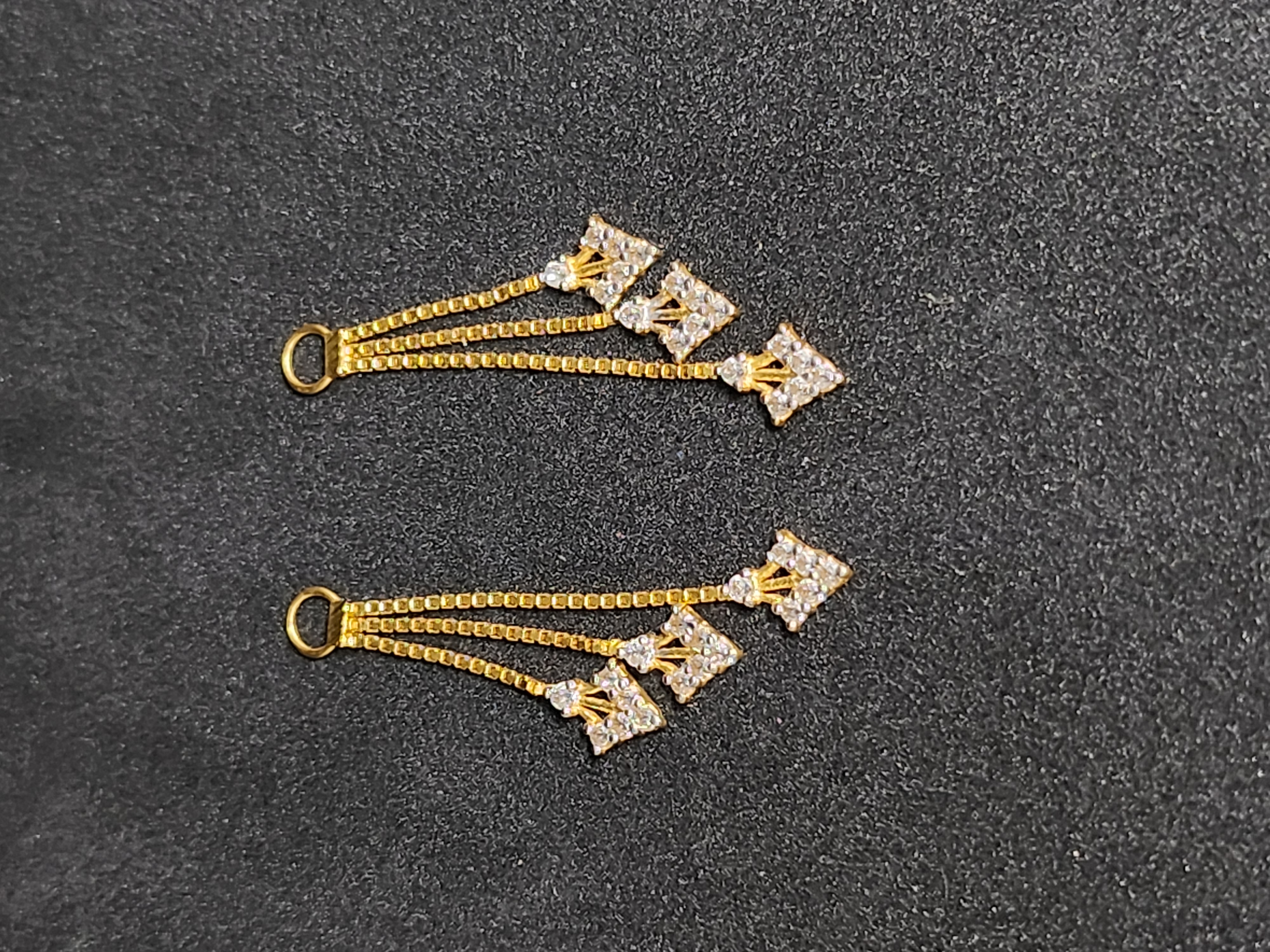 GOLD EARRING LATKAN